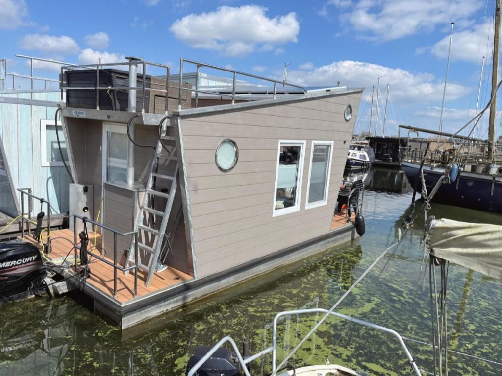 Tiny Lake Houses Near The Beach And Centre By Weltevreden Experience ゼーウォルデ エクステリア 写真